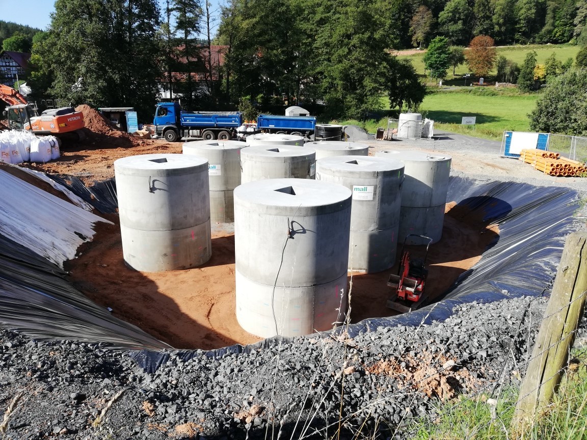 Kleinlüder: Kläranlage für den Weiler "Hessenmühle / Am Schlagberg / Kleinheiligkreuz“ Kleinlüder: Kläranlage für den Weiler "Hessenmühle / Am Schlagberg / Kleinheiligkreuz“ - Impression der Baustelle Ende August 2024