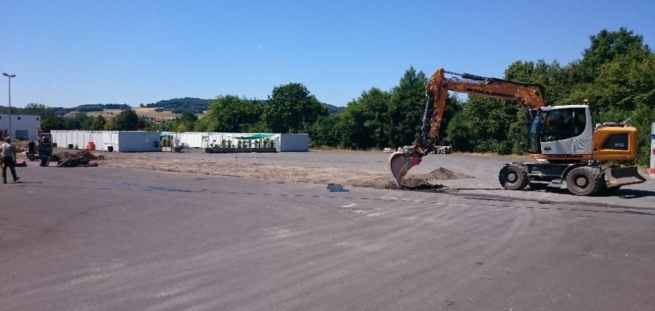 Straßenbauarbeiten am Pendlerparkplatz