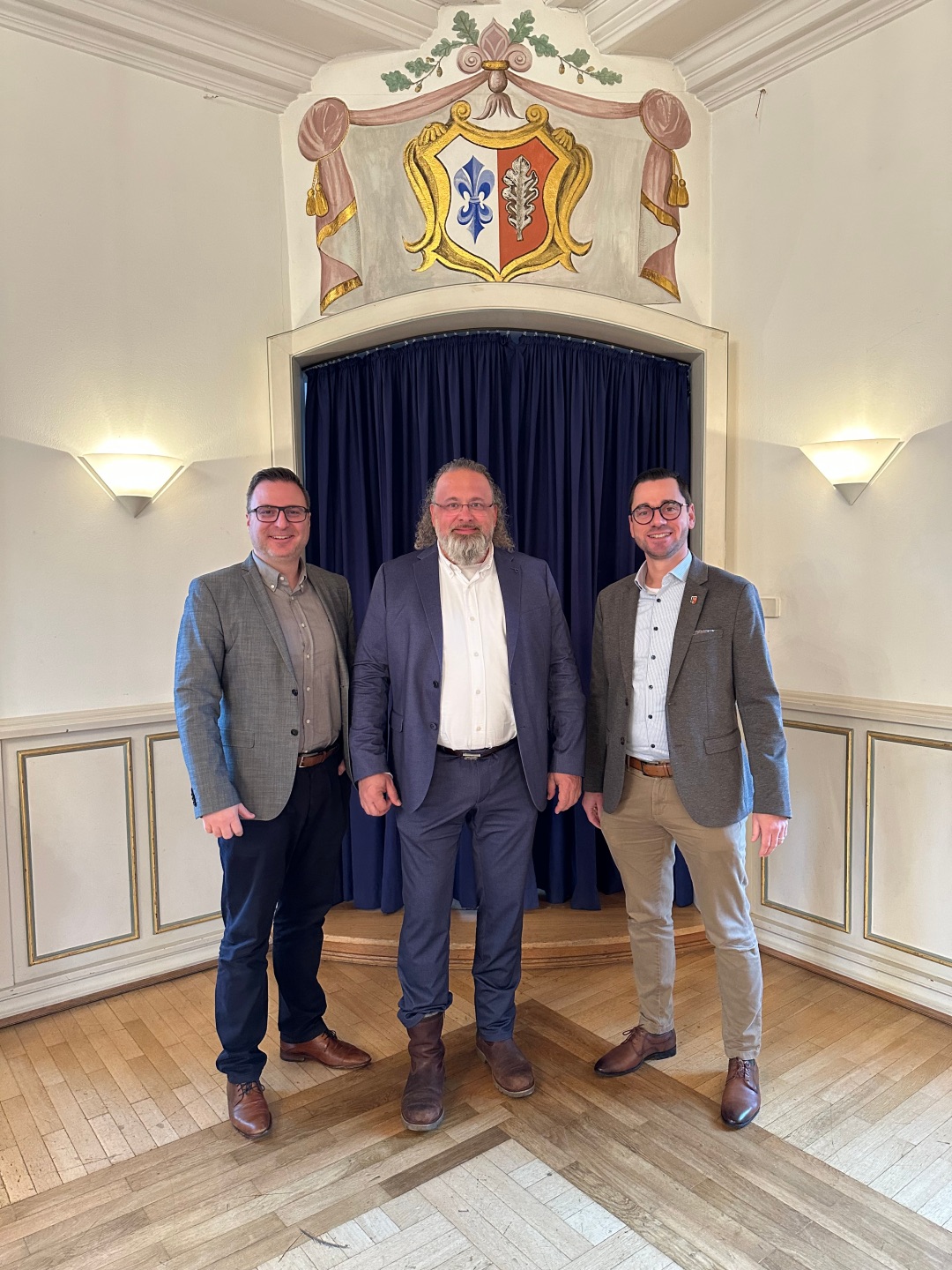 Stellv. Vorsitzender Christopher Gärtner, Vorsitzender Johannes Rothmund und stellv. Vorsitzender Flo-rian Fritzsch