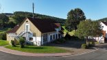 Feuerwehrhaus Lütterz Feuerwehhaus Lütterz mit Bürgerhaus aus der Drohnenperspektive