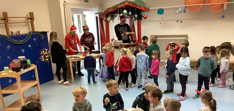 Weihnachtsmarkt in der Kita Farbenspiel Großenlüder