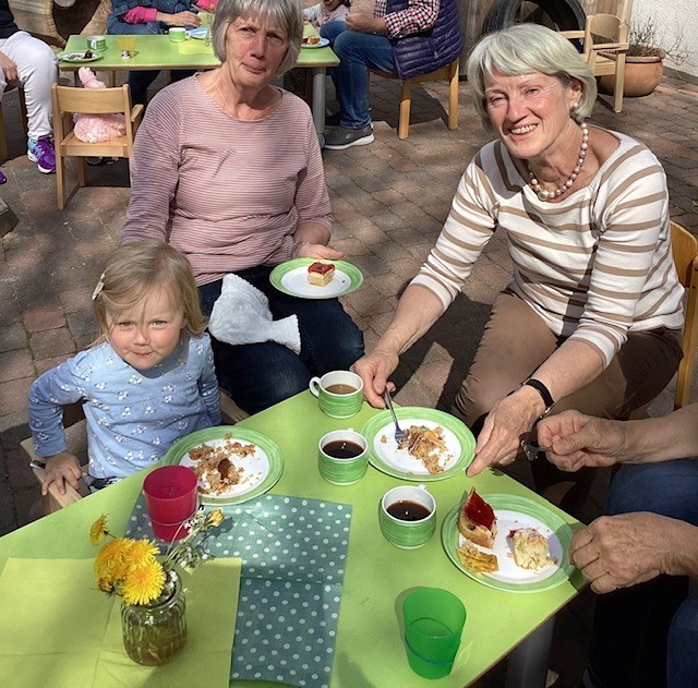 Opa & Oma Nachmittag  Omas und Kinder am Oma und Opa Nachmittag