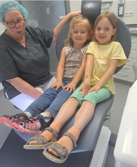 Zahnarztbesuch Kinder beim Zahnarztbesuch