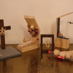 ausgezeichnete Krippendarstellungen des Wettbewerbs Krippen in der heutigen Zeit zur Eröffnung des Krippenweges - Link öffnet seitenüberlagerndes Dialog-Fenster