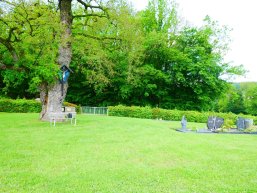 Blick in den Friedhof Lütterz