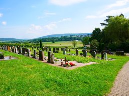 Blick vom Friedhof Müs