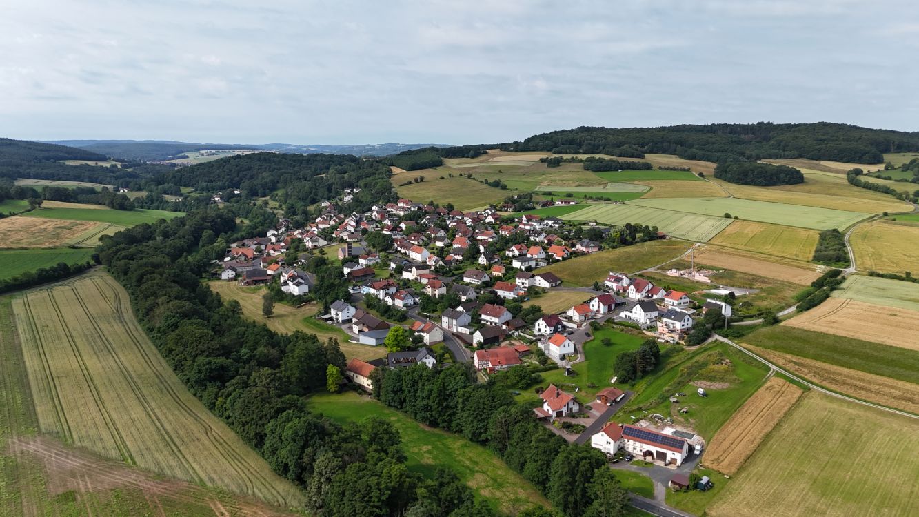 Drohnenfoto vom Ortsteil Uffhausen