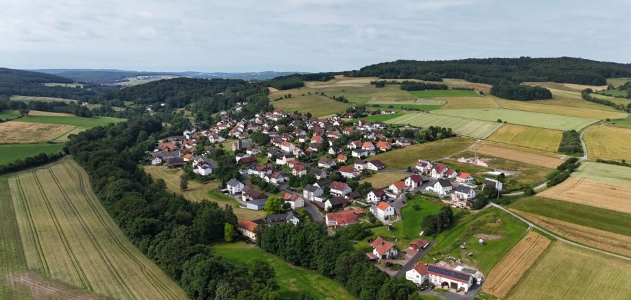 Drohnenfoto vom Ortsteil Uffhausen