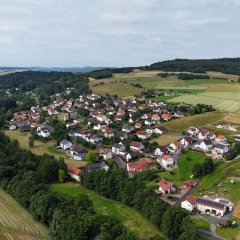 Drohnenfoto vom Ortsteil Uffhausen